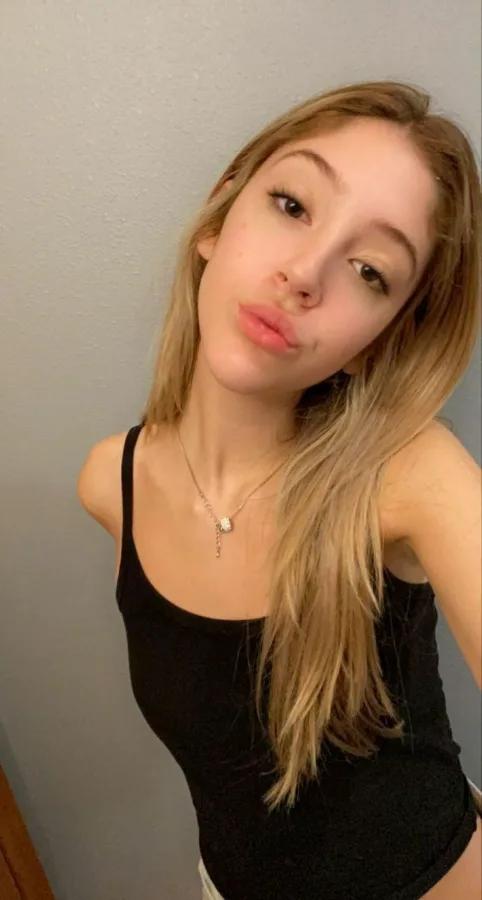 emilynzn Snapchat United States