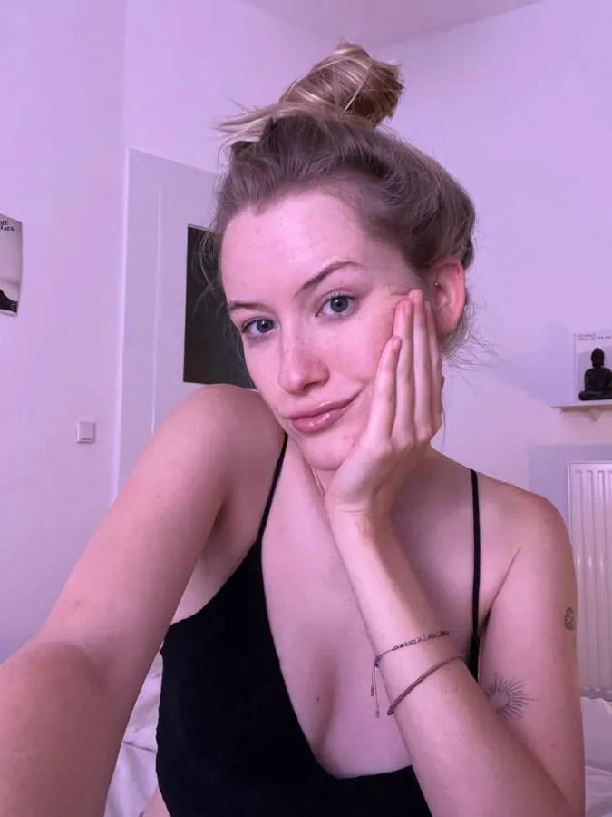 Clara Snapchat Worldwide