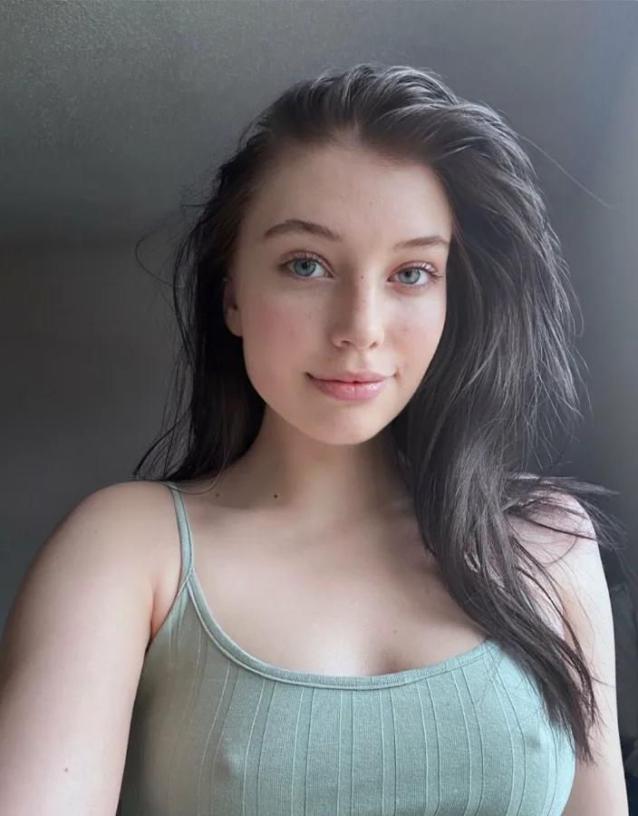 @alina3q Snapchat United States