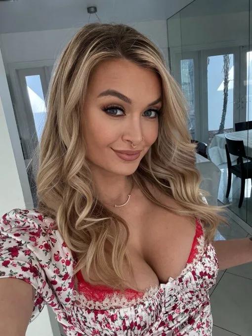Pamela Snapchat California