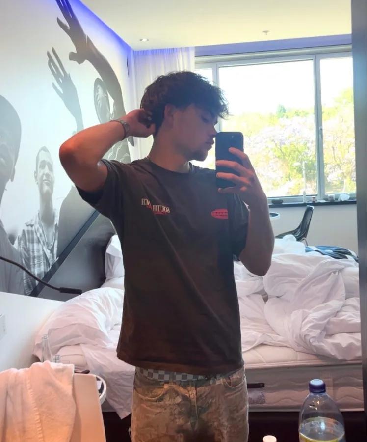 Bob Snapchat Worldwide