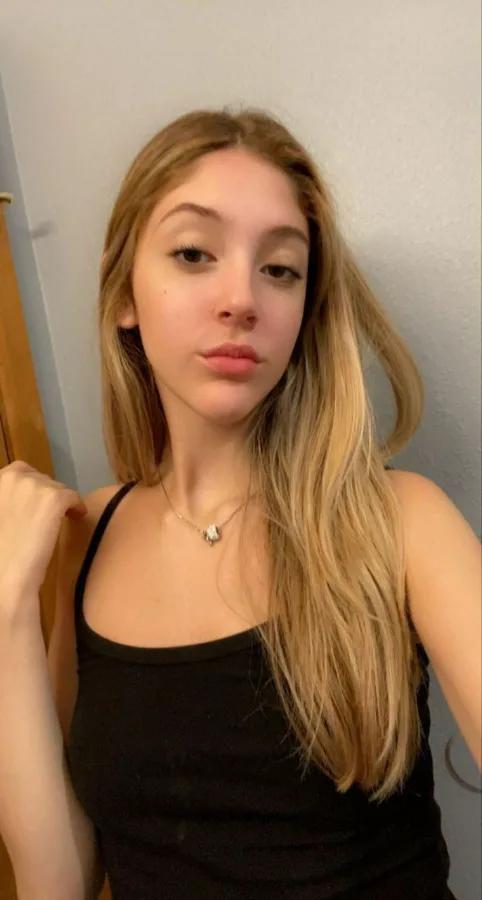 emiliya Snapchat Worldwide